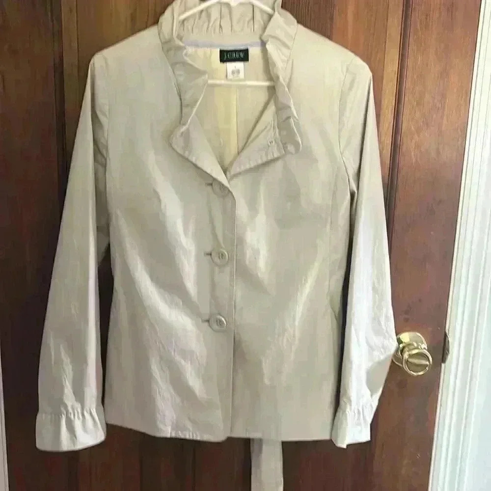 J Crew rain coat NWOT gray/beige. Size 4